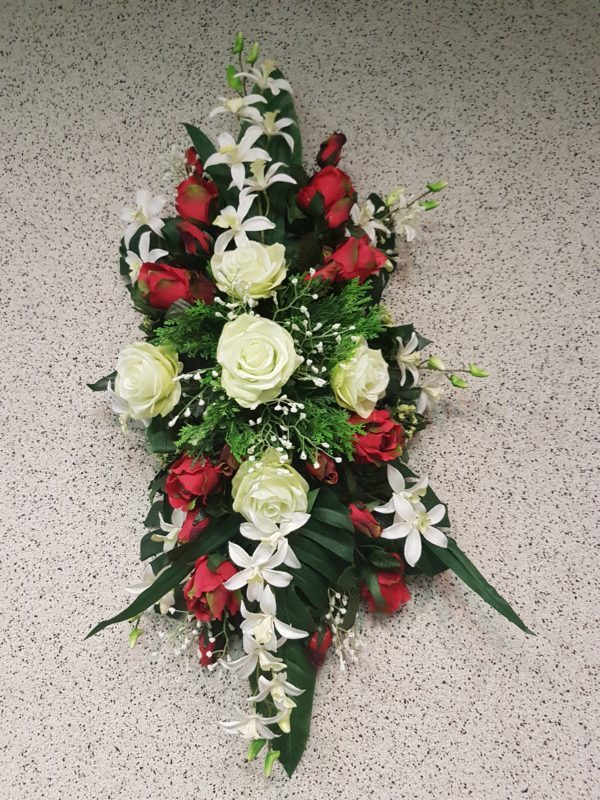 Gerbe 17 - Fleurs pour des obsèques - Décès - Enterrement - Deuil - Pompes funèbres AIC Heirbrant Strombeek Laeken Wemmel Jette